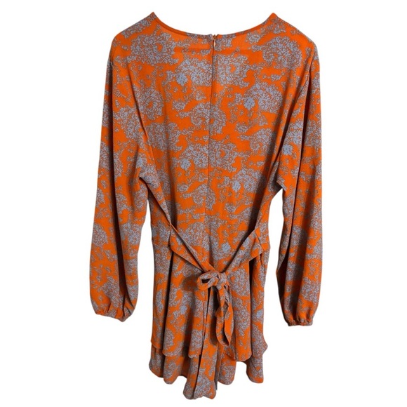 Floral Romper - Picture 2 of 3